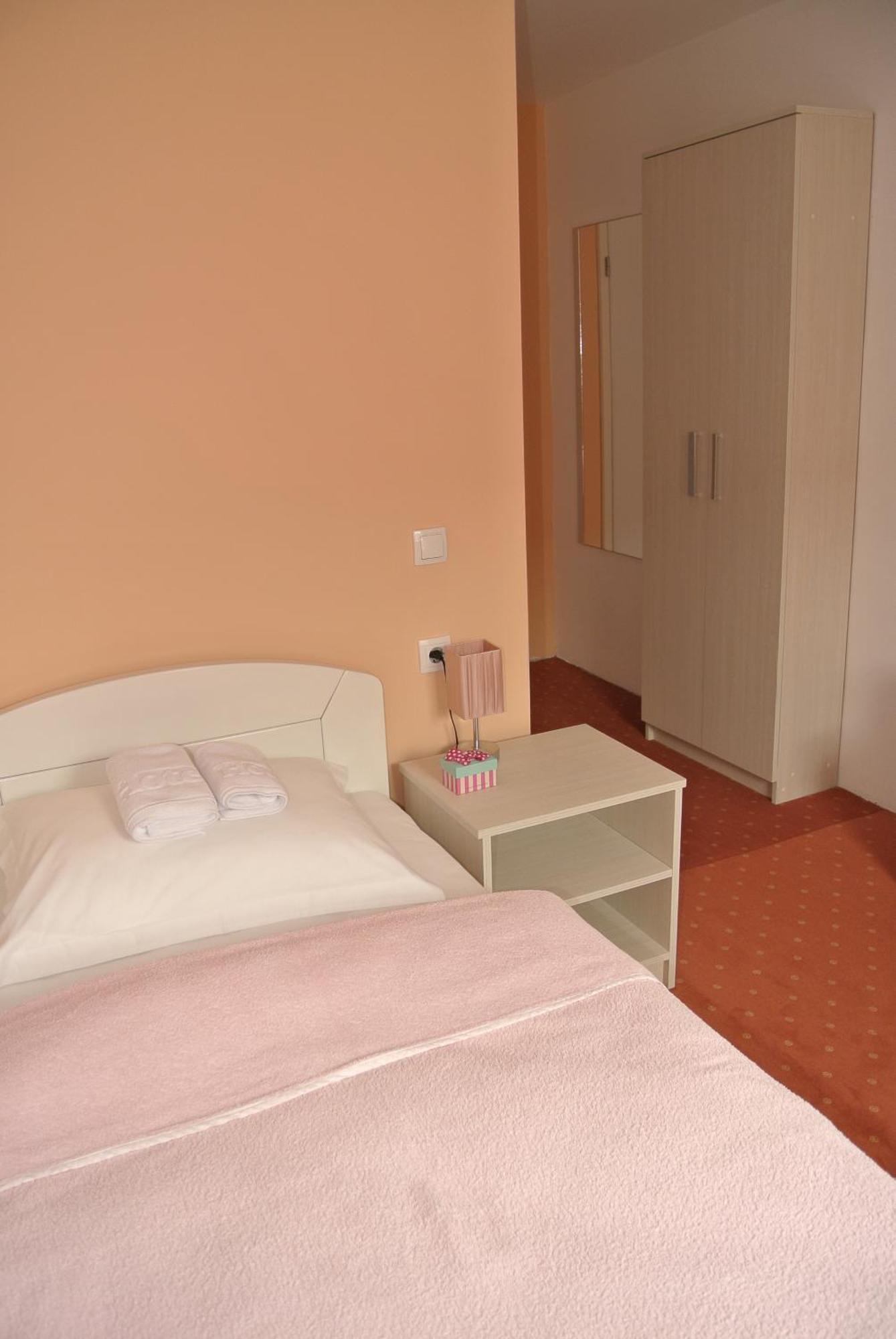 Garni Hotel Beograd Negotin Phòng bức ảnh